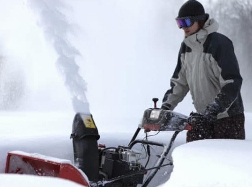 https://www.snowblowers.net/ website