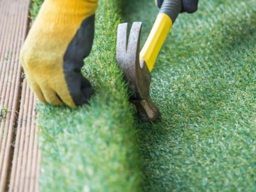 https://www.artificialgrasssheffield.net/ website