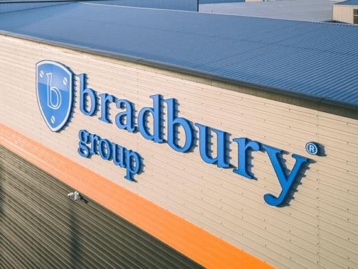 https://bradbury-group.com/ website